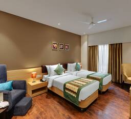 Wintergreen Double Room (King / Twin Bed)